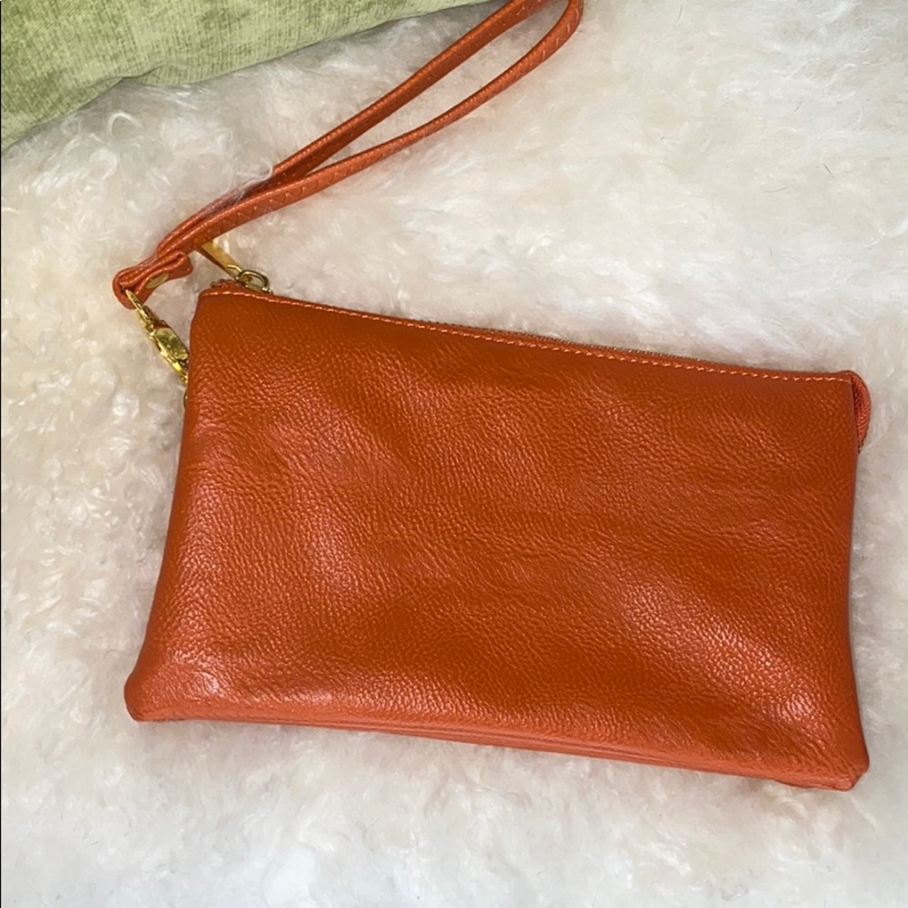 ✨Orange Wristlet w/ Crossbody Strap✨